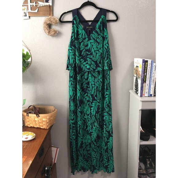 SALE $35 ⬇️ Banana republic iris fern dress - Picture 10 of 13